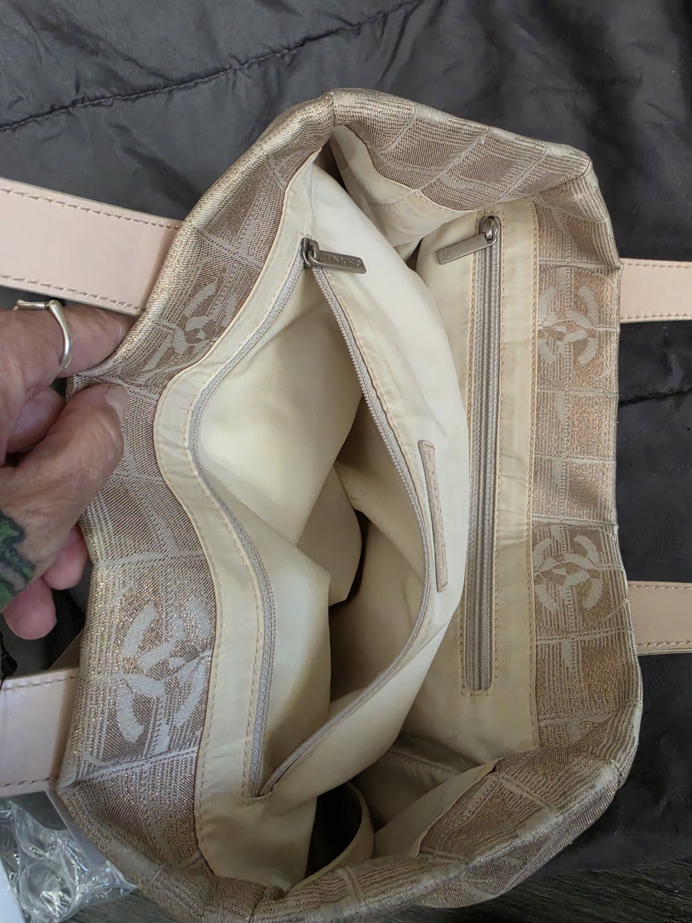 CHANEL Beige Shoulder Tote with Pale Pink Straps - Picture 5 of 7